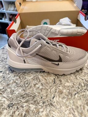 Nike Air Max Pulse